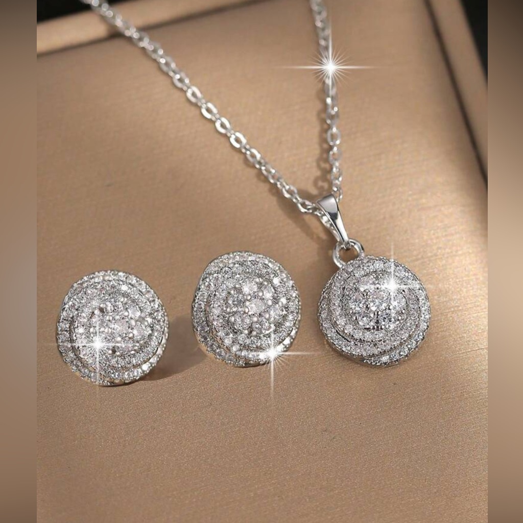 Nwt 3pcs Silver Classic Flower Cubic Stud Earrings Sparkling & Pendant